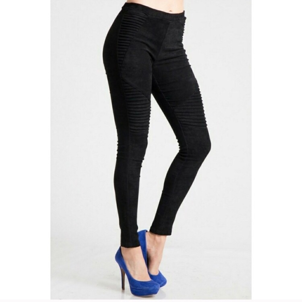 Last 1! 🌟Black Faux Suede Moto Leggings - Picture 2 of 3